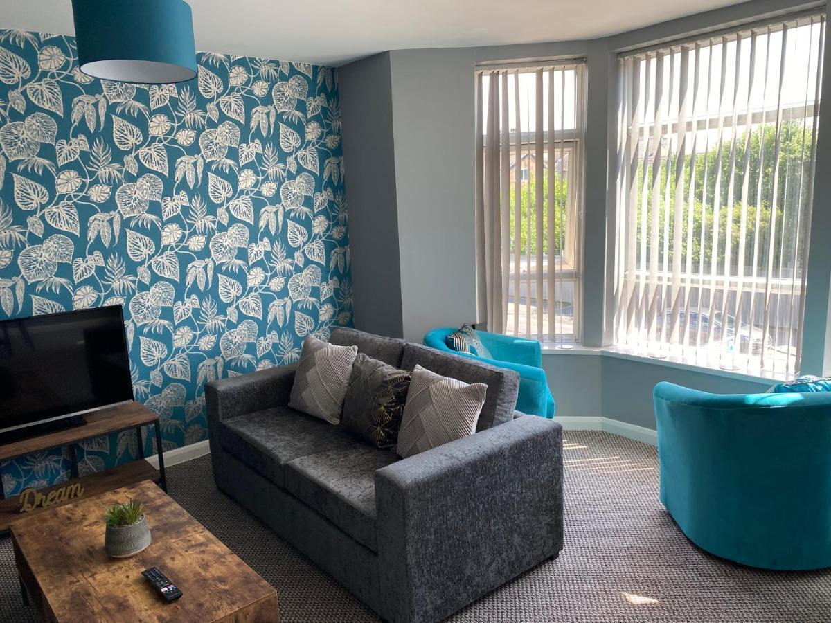 Blackpool Sleepover Apartment 4 Free Parking Sleeps 6 エクステリア 写真