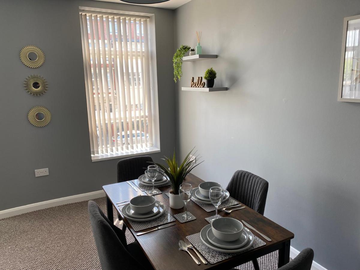 Blackpool Sleepover Apartment 4 Free Parking Sleeps 6 エクステリア 写真